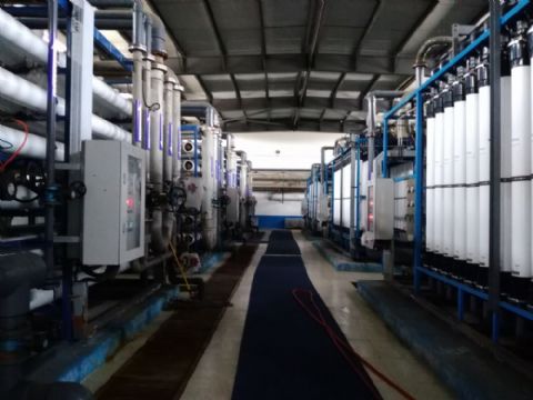 點(diǎn)擊查看詳細(xì)信息<br>標(biāo)題：反滲透與超濾設(shè)備車(chē)間 閱讀次數(shù)：4167