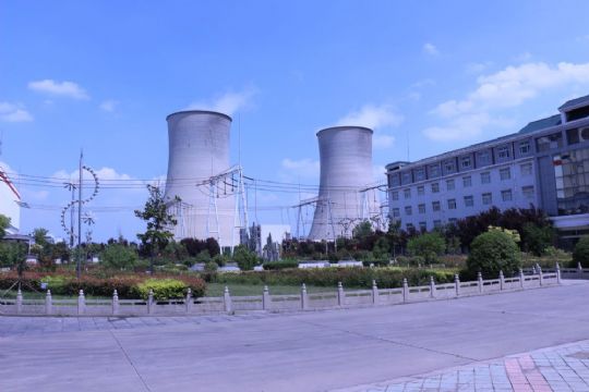 點(diǎn)擊查看詳細(xì)信息<br>標(biāo)題：某電廠涼水塔 閱讀次數(shù)：2033